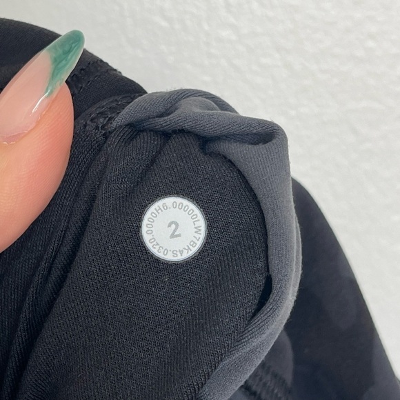 Lululemon NWOT Align Super High Rise Short 10" Heritage 365 Camo Deep Coal Multi - Picture 12 of 12